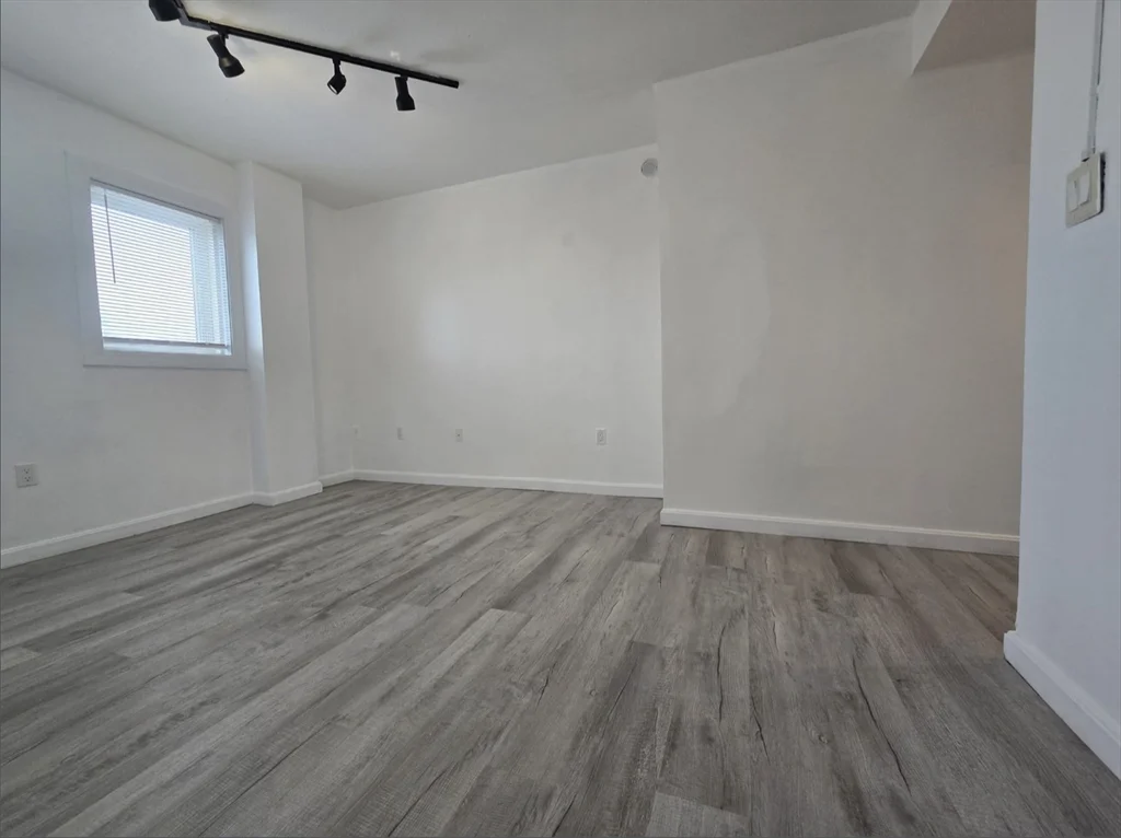 2 bed, 1 bath apartment for rent at 165 Cottage St Unit 706, Chelsea — photo 18 of 26