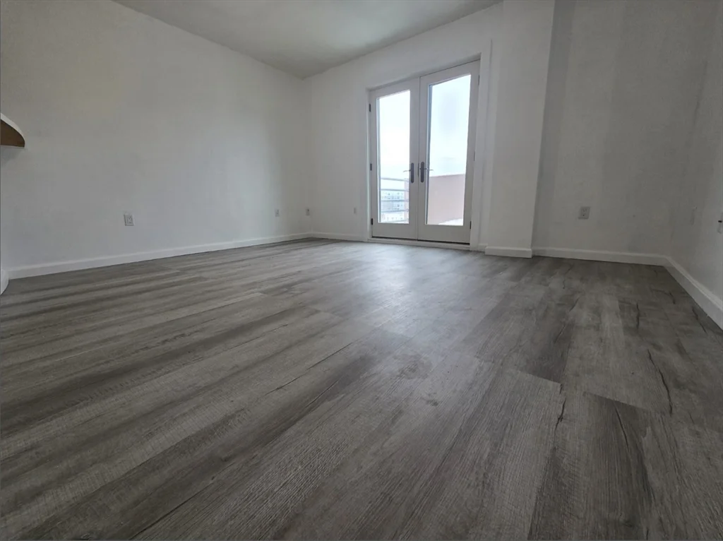 2 bed, 1 bath apartment for rent at 165 Cottage St Unit 706, Chelsea — photo 3 of 26