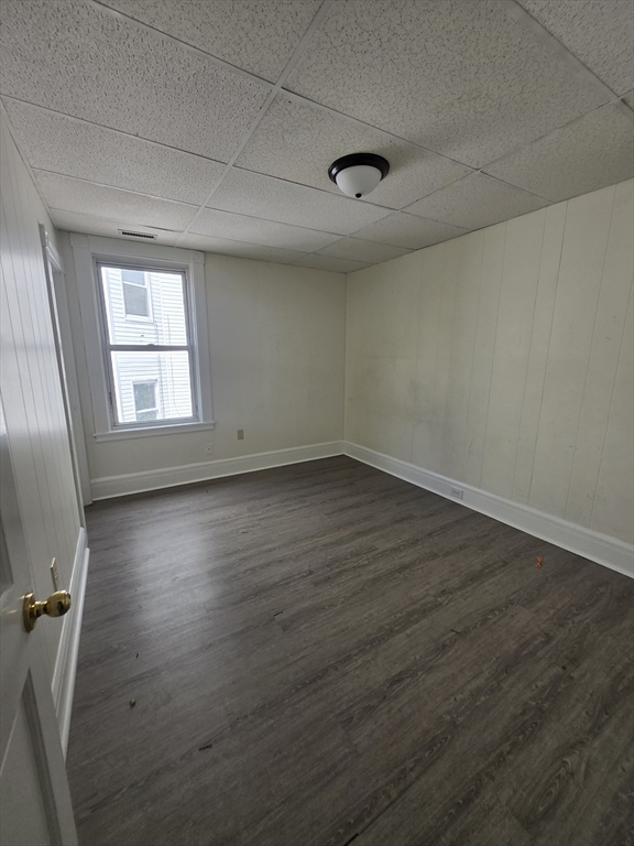 3 bed, 1 bath apartment for rent at 165 Eastern Ave Unit 2, Worcester — photo 3 of 4