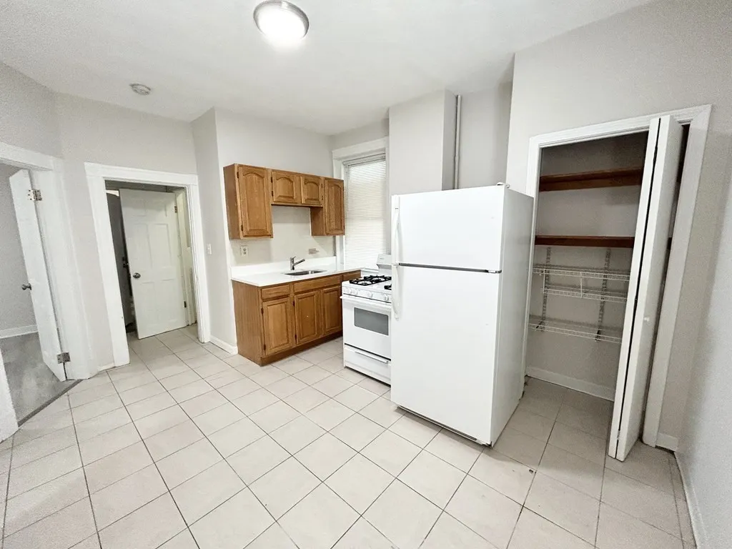 2 bed, 1 bath apartment for rent at 165 Gove St Unit 2, East Boston — photo 1 of 6