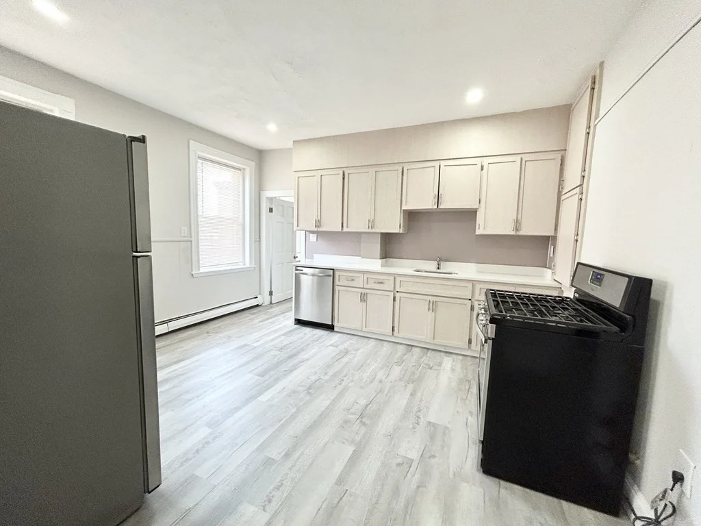 4 bed, 1 bath apartment for rent at 165 Gove St Unit 5, East Boston — photo 2 of 9