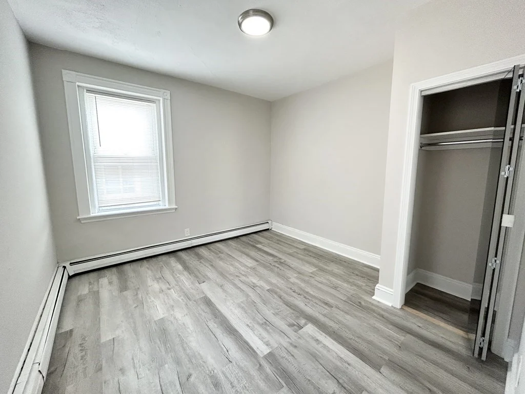 4 bed, 1 bath apartment for rent at 165 Gove St Unit 5, East Boston — photo 3 of 9