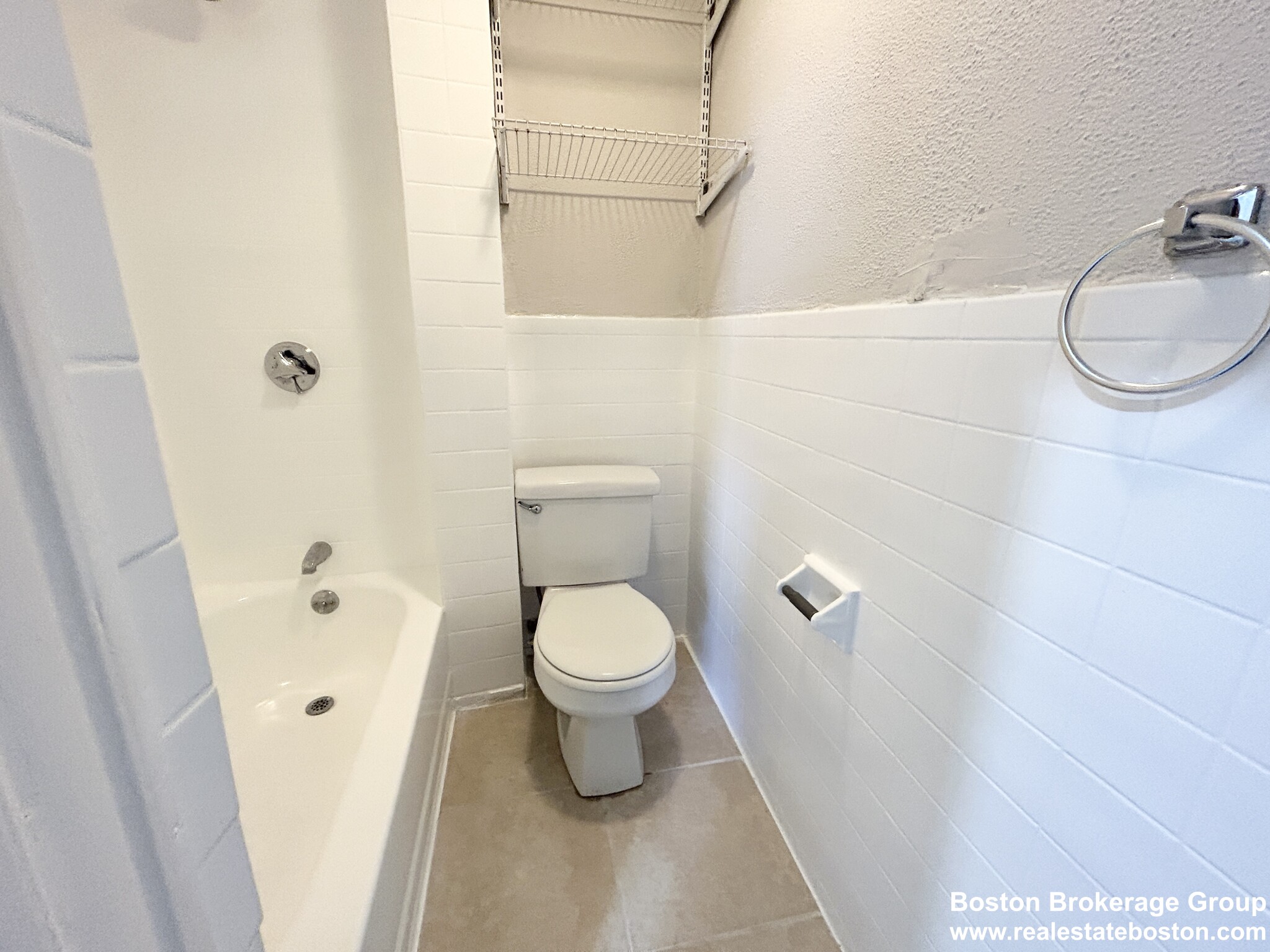 4 bed, 1 bath apartment for rent at 165 Gove St Unit 5D, East Boston — photo 9 of 9