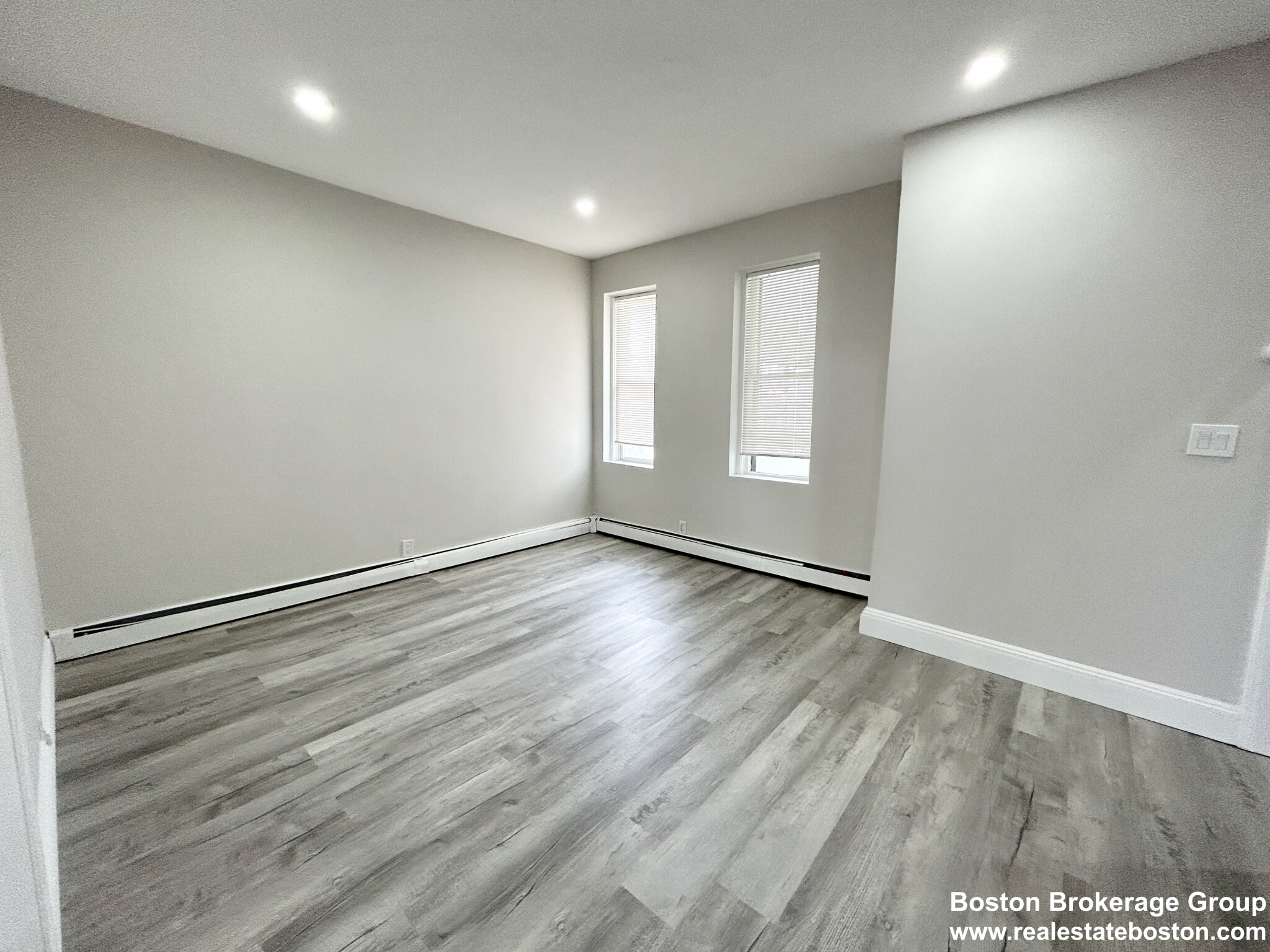 4 bed, 1 bath apartment for rent at 165 Gove St Unit 5D, East Boston — photo 4 of 9