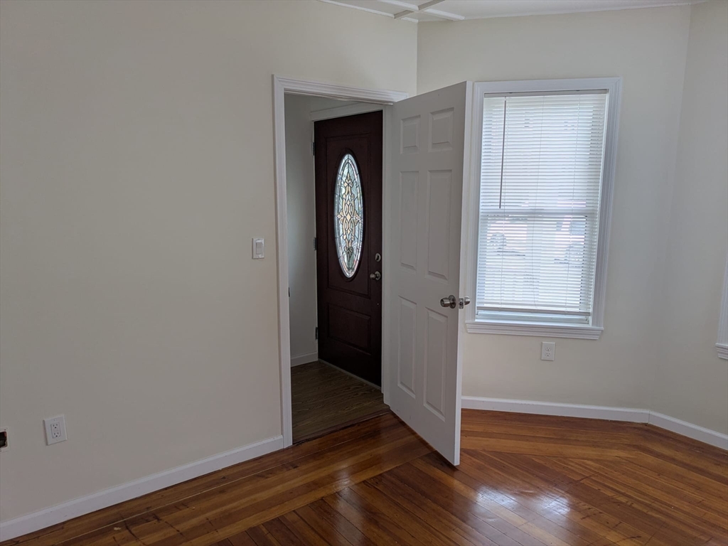 3 bed, 1 bath apartment for rent at 165 Grove St Unit 1, Haverhill — photo 15 of 15