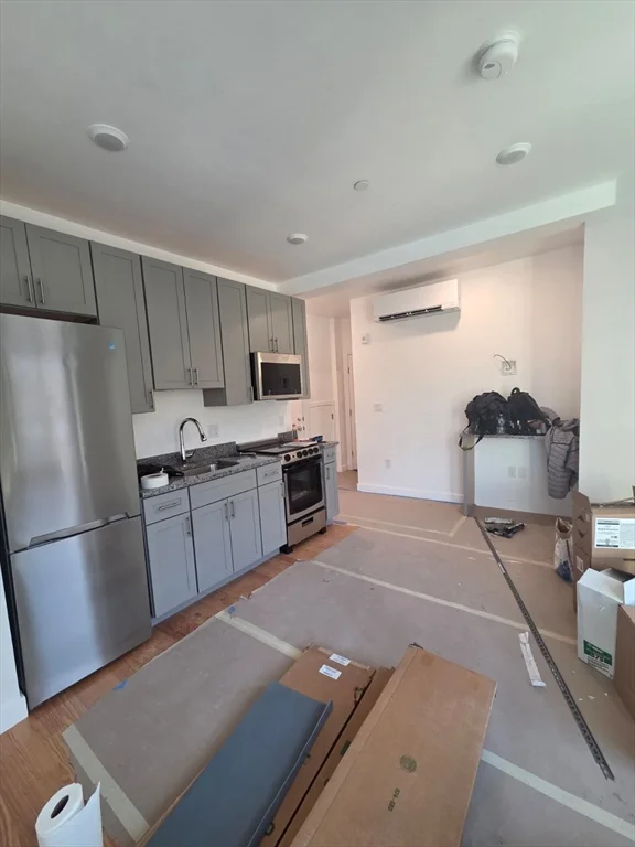 Studio bed, 1 bath apartment for rent at 165 Hawthorne Unit 301, Chelsea — photo 4 of 8