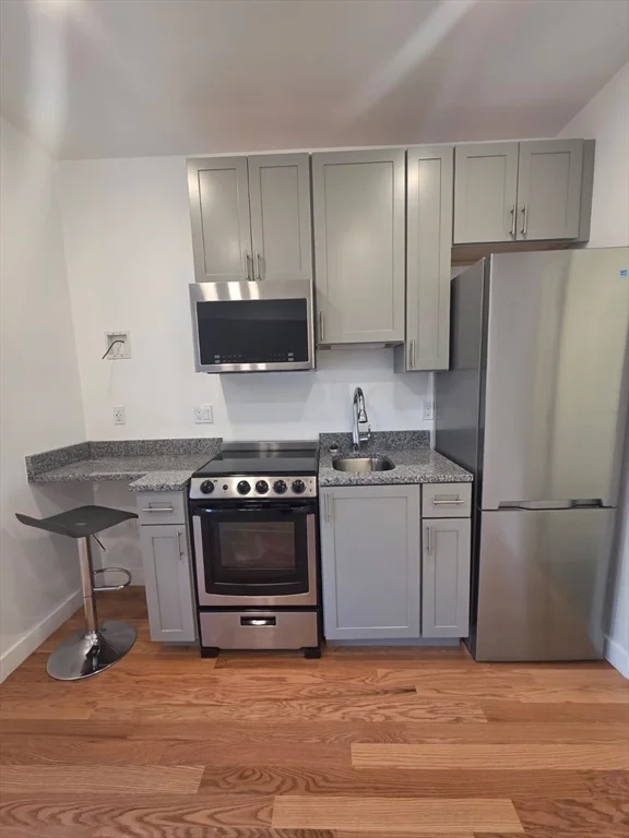 Studio bed, 1 bath apartment for rent at 165 Hawthorne Unit 305, Chelsea — photo 4 of 12
