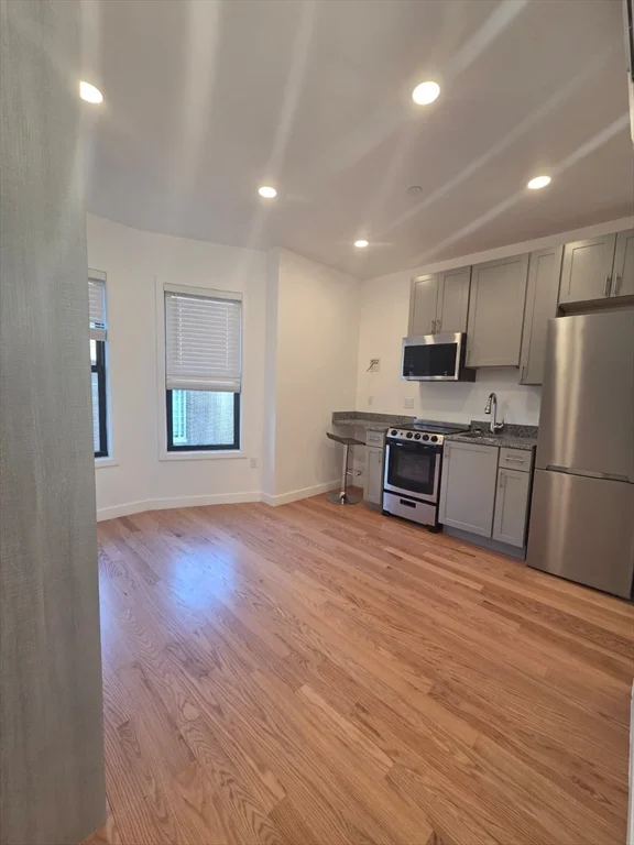 Studio bed, 1 bath apartment for rent at 165 Hawthorne Unit 305, Chelsea — photo 2 of 12