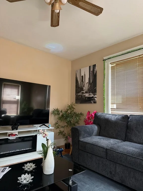 2 bed, 1 bath apartment for rent at 165 Ingleside Ave Unit 1, Worcester — photo 4 of 8