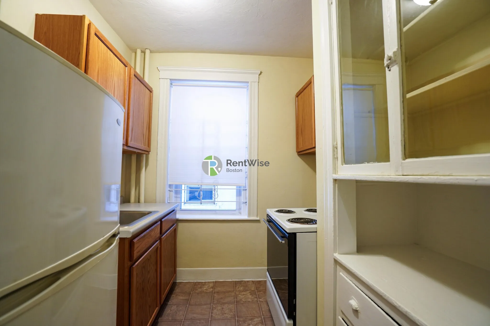 Studio bed, 1 bath apartment for rent at 165 Kelton St Unit 14, Brighton — photo 7 of 14