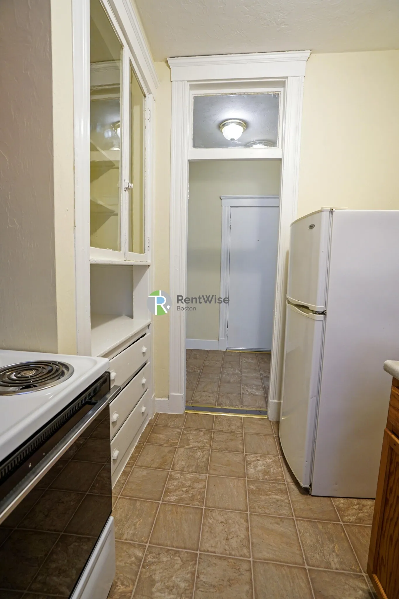 Studio bed, 1 bath apartment for rent at 165 Kelton St Unit 14, Brighton — photo 10 of 14