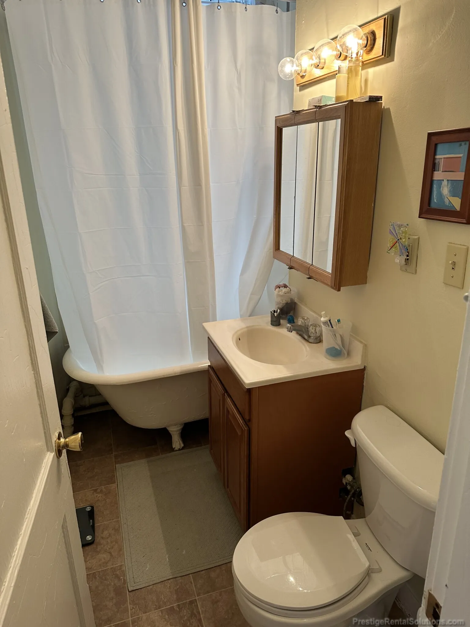 Studio bed, 1 bath apartment for rent at 165 Kelton St Unit 2, Brighton — photo 9 of 14