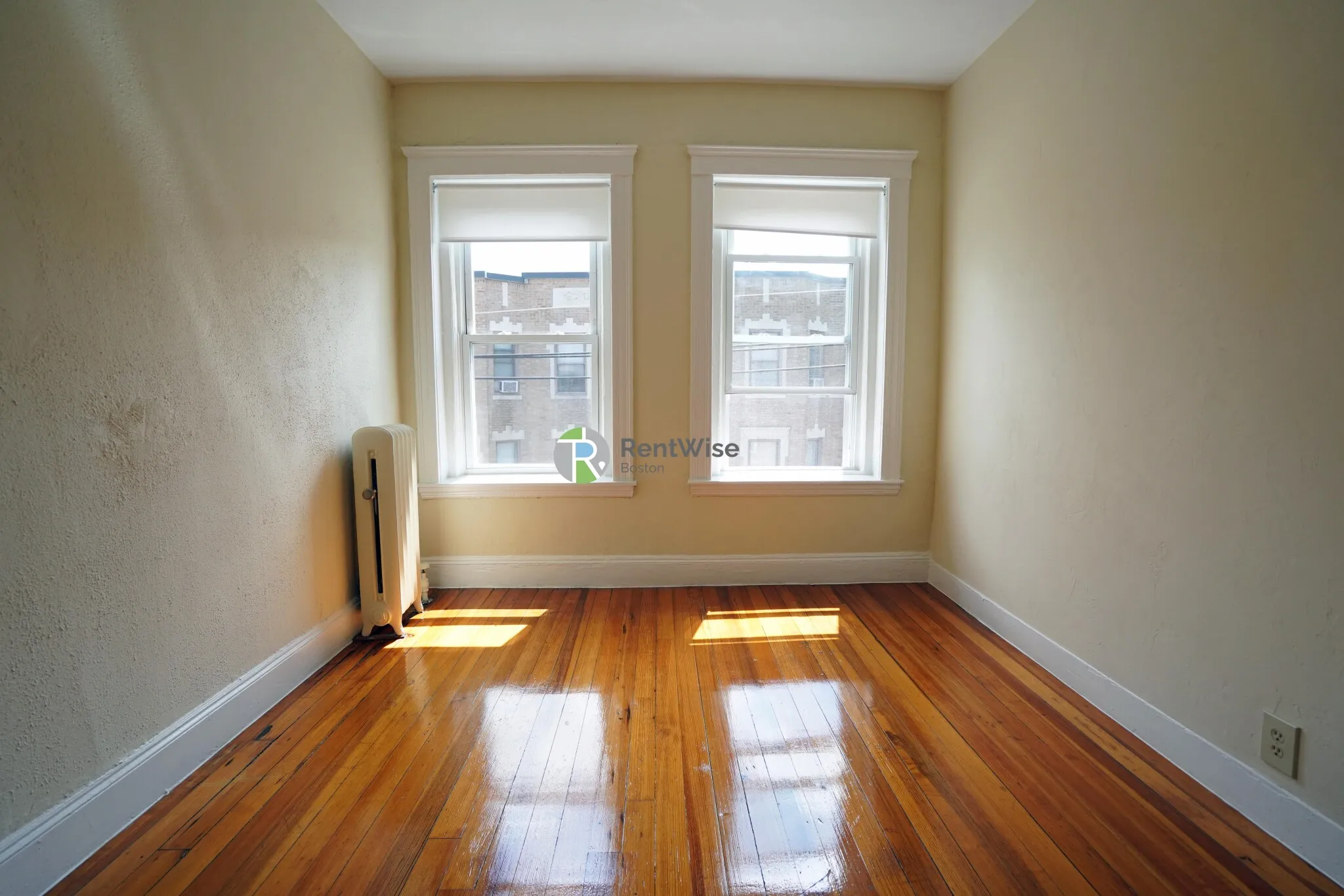 1 bed, 1 bath apartment for rent at 165 Kelton St Unit 33, Brighton — photo 1 of 16