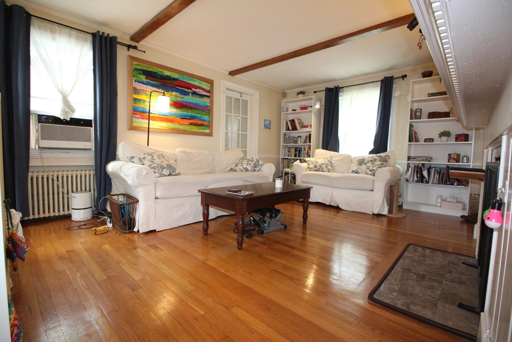 2 bed, 2 bath apartment for rent at 165 Lynn Fells Pkwy Unit 165, Melrose — photo 3 of 40