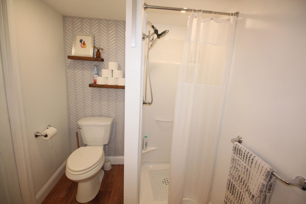 2 bed, 2 bath apartment for rent at 165 Lynn Fells Pkwy Unit 165, Melrose — photo 29 of 40