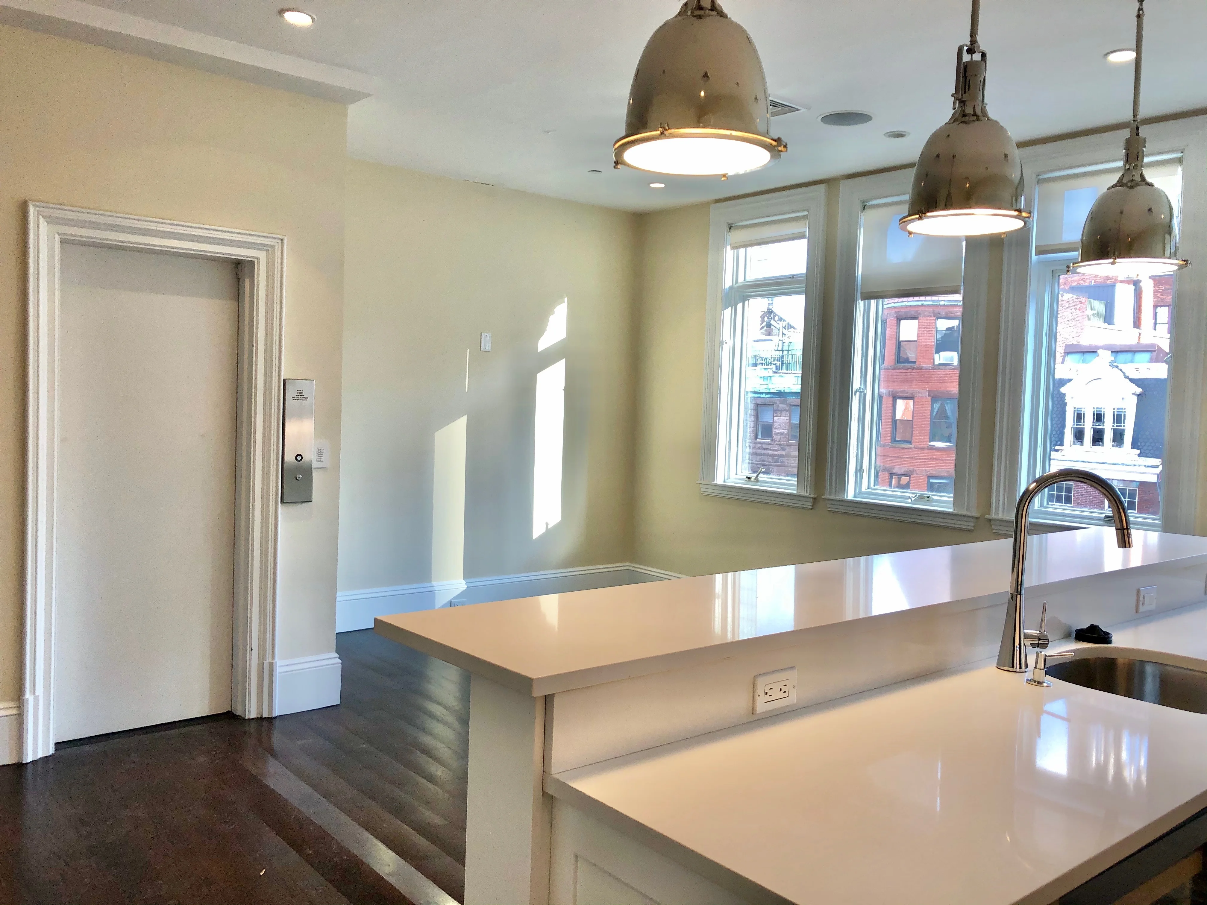 2 bed, 2.5 bath apartment for rent at 165 Newbury St Unit 33, Back Bay — photo 3 of 21
