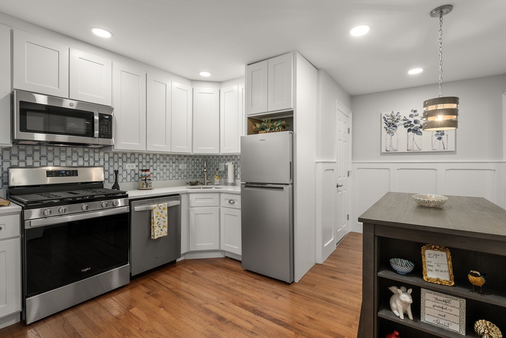 2 bed, 1 bath apartment for rent at 165 Salem St Unit 4, North End — photo 2 of 17