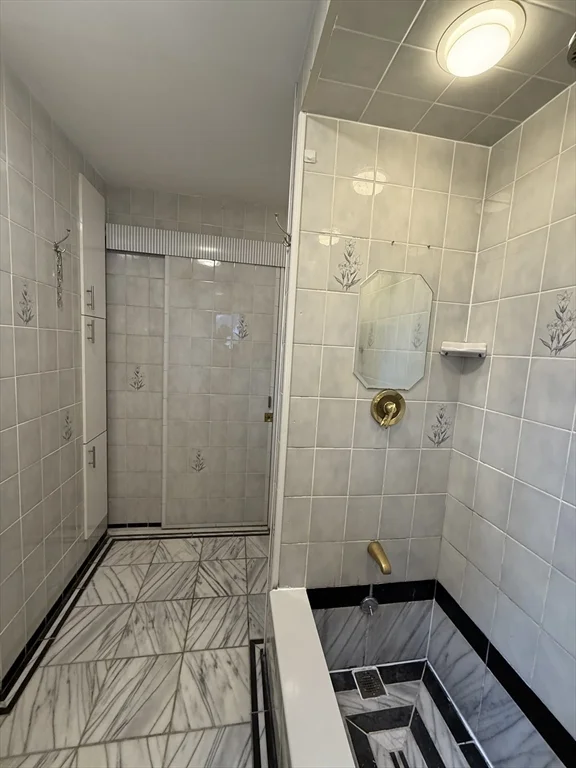 3 bed, 1 bath apartment for rent at 165 Summer St Unit 02, Malden — photo 8 of 23