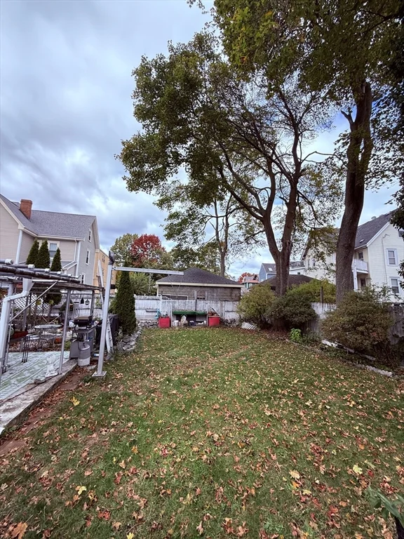 3 bed, 1 bath apartment for rent at 165 Summer St Unit 02, Malden — photo 5 of 23