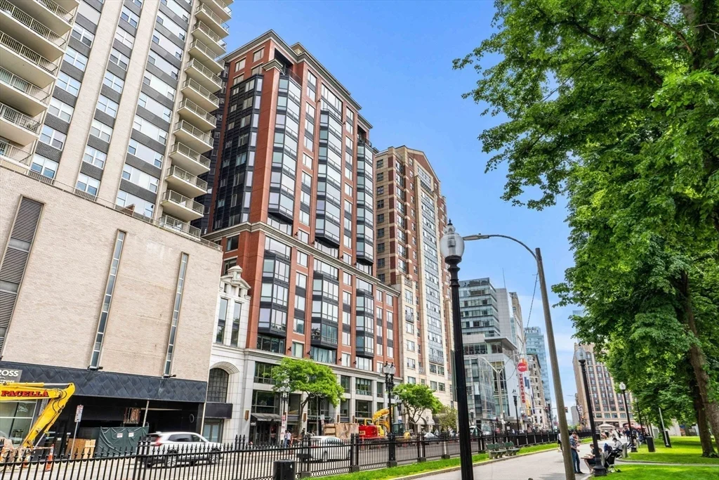 3 bed, 2 bath apartment for rent at 165 Tremont St Unit 401, Boston Downtown — photo 24 of 24