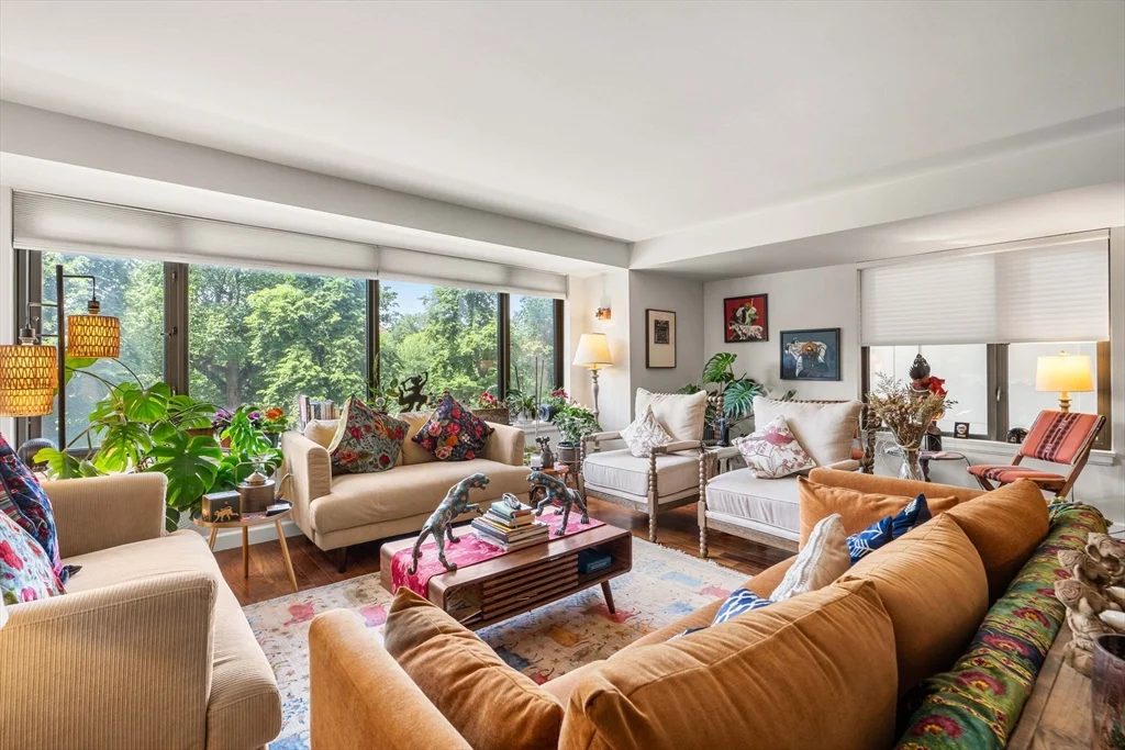 3 bed, 2 bath apartment for rent at 165 Tremont St Unit 401, Boston Downtown