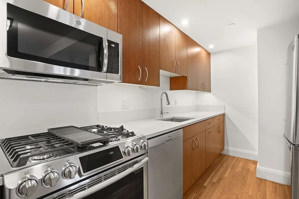 1 bed, 1 bath apartment for rent at 165 Winthrop Rd Unit A, Beaconsfield — photo 13 of 26