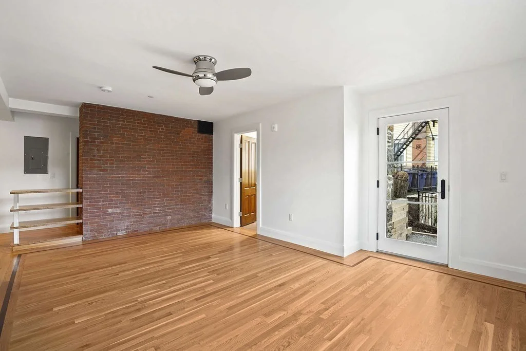 1 bed, 1 bath apartment for rent at 165 Winthrop Rd Unit A, Beaconsfield — photo 5 of 26