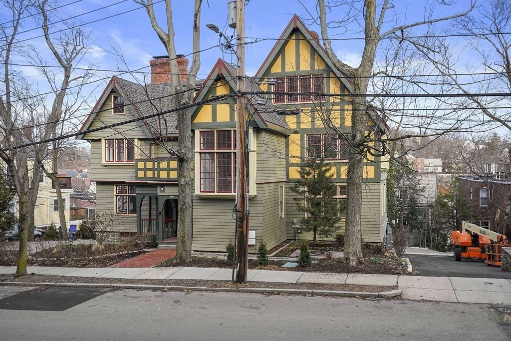 1 bed, 1 bath apartment for rent at 165 Winthrop Rd Unit B, Aspinwall Hill — photo 4 of 20