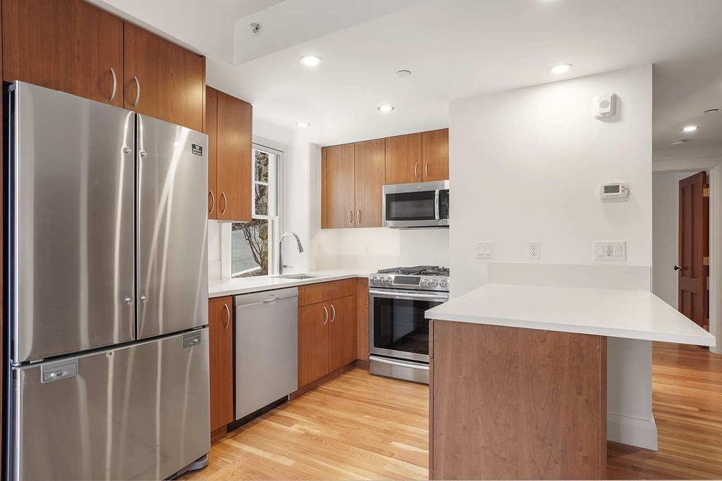 1 bed, 1 bath apartment for rent at 165 Winthrop Rd Unit B, Aspinwall Hill — photo 9 of 20