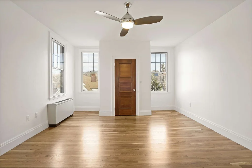 3 bed, 2 bath apartment for rent at 165 Winthrop Rd Unit C, Beaconsfield — photo 23 of 39