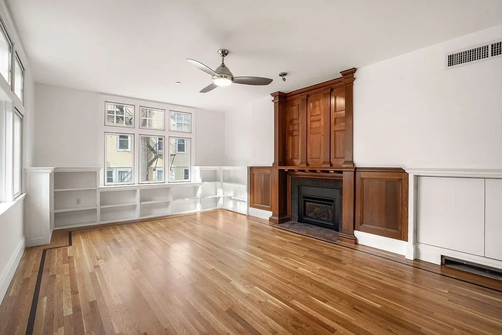 3 bed, 2 bath apartment for rent at 165 Winthrop Rd Unit C, Beaconsfield — photo 1 of 39
