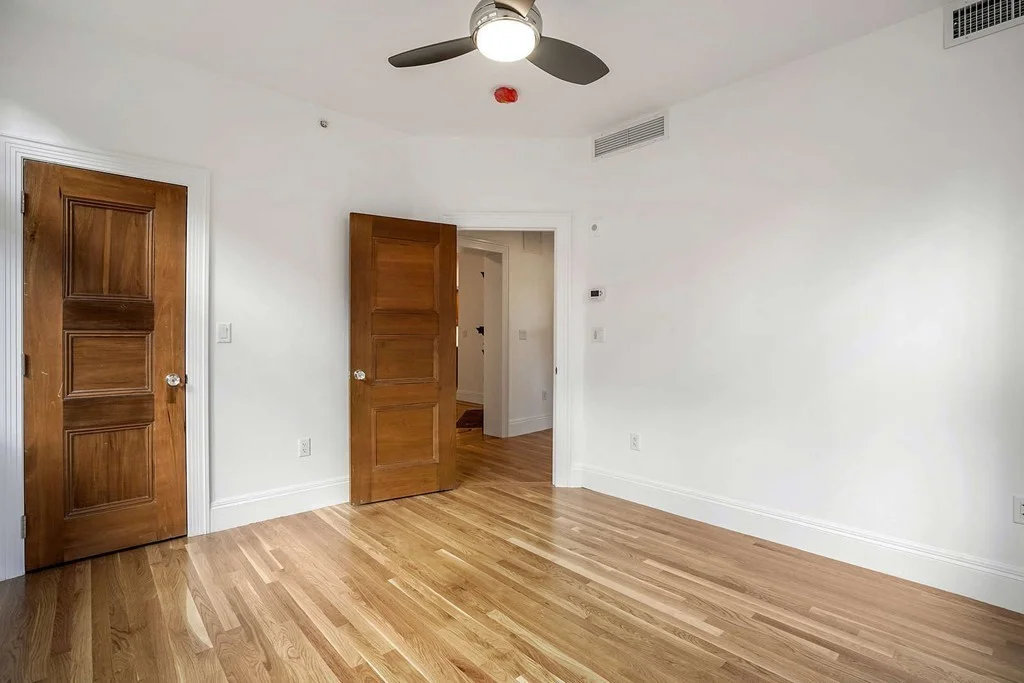 3 bed, 2 bath apartment for rent at 165 Winthrop Rd Unit C, Beaconsfield — photo 31 of 39