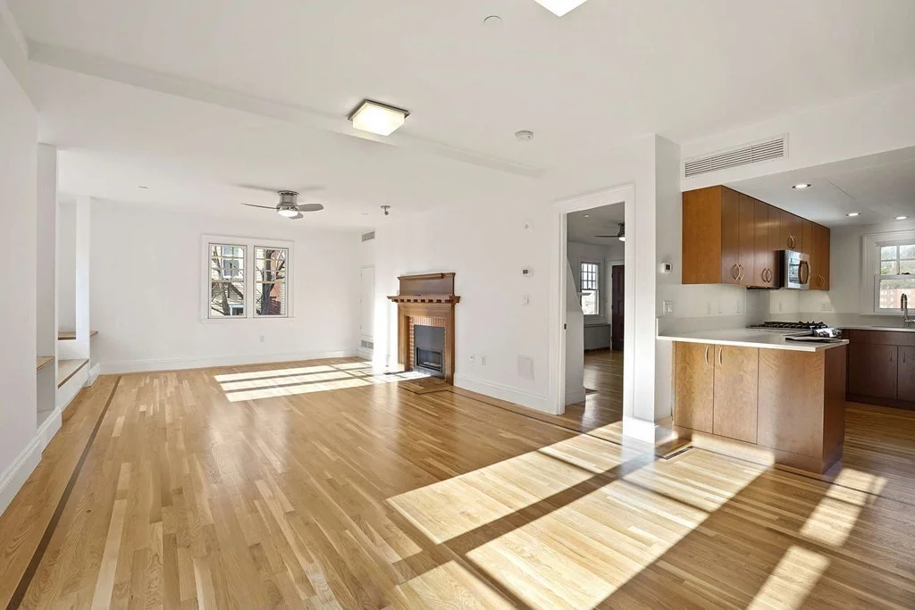 3 bed, 2 bath apartment for rent at 165 Winthrop Rd Unit D, Coolidge Corner