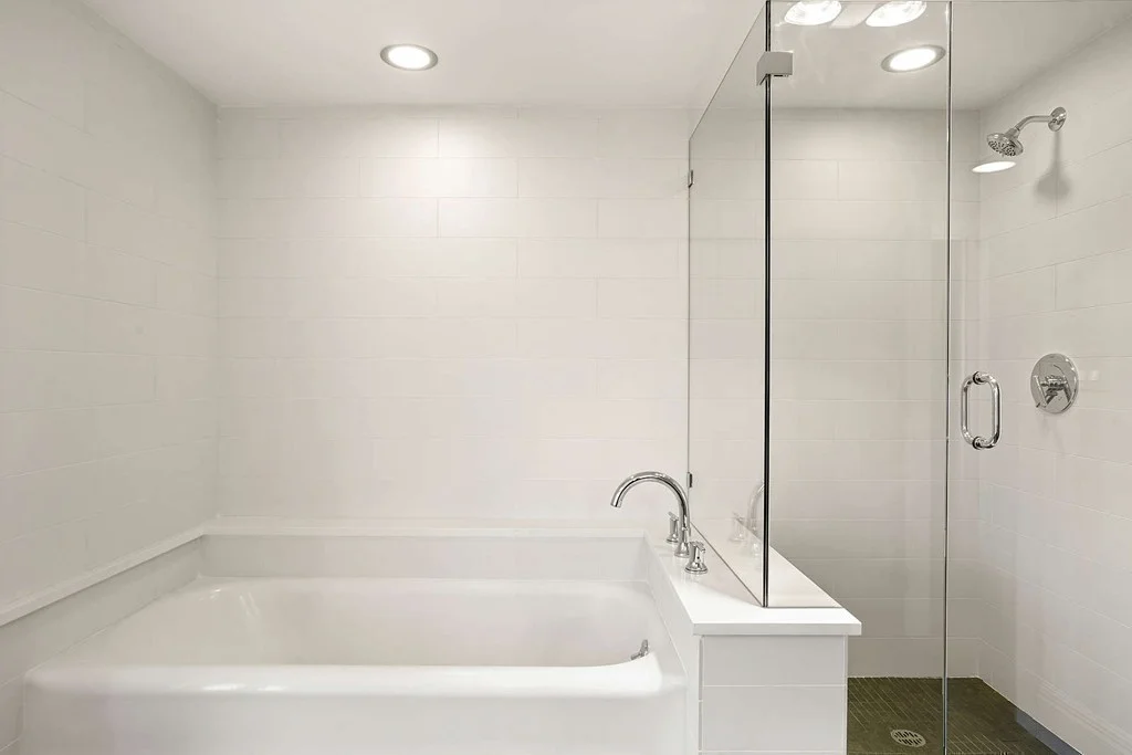 3 bed, 2 bath apartment for rent at 165 Winthrop Rd Unit D, Coolidge Corner — photo 32 of 40