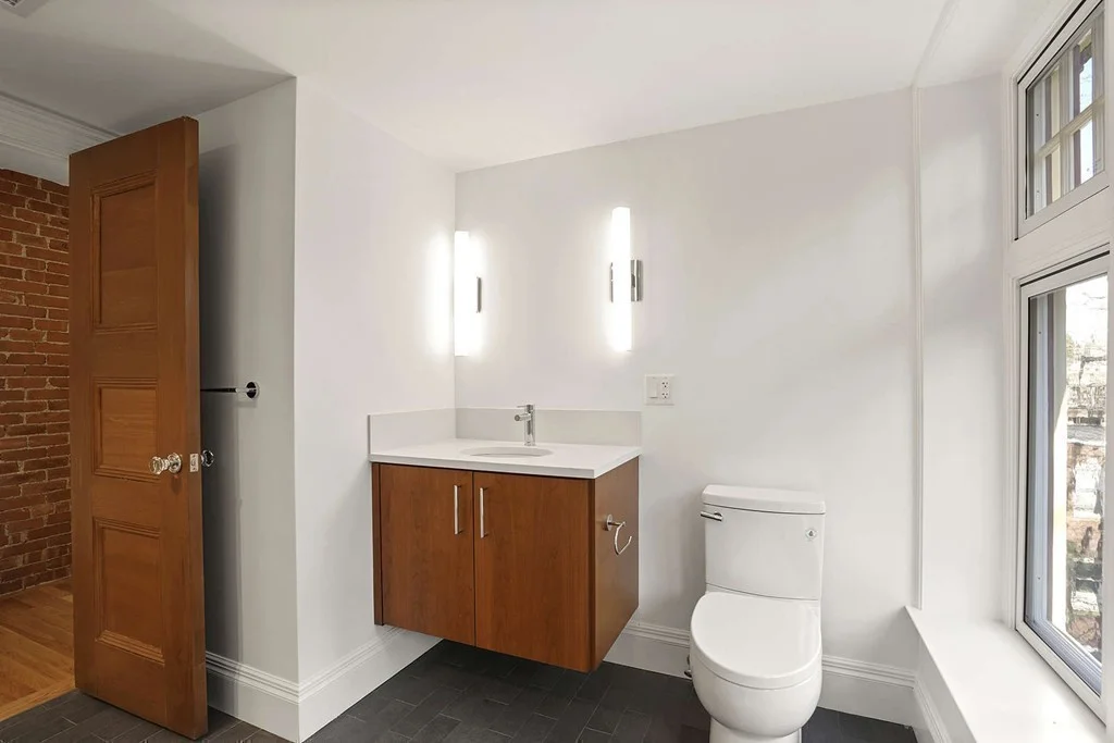 3 bed, 2 bath apartment for rent at 165 Winthrop Rd Unit D, Coolidge Corner — photo 34 of 40