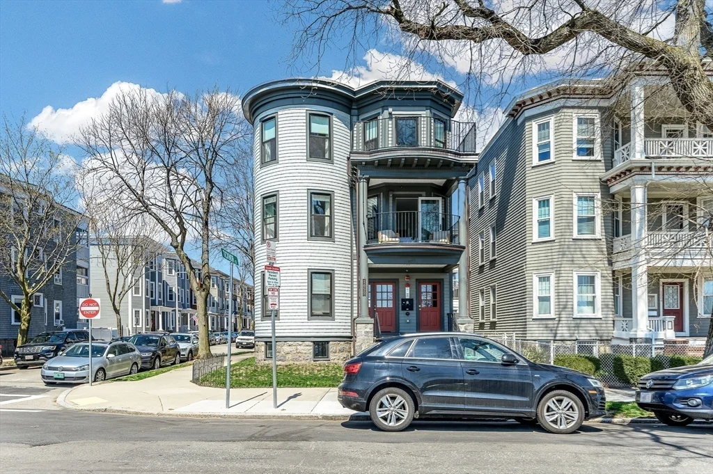 5 bed, 3 bath apartment for rent at 1650 Columbia Rd Unit 1, South Boston — photo 8 of 24