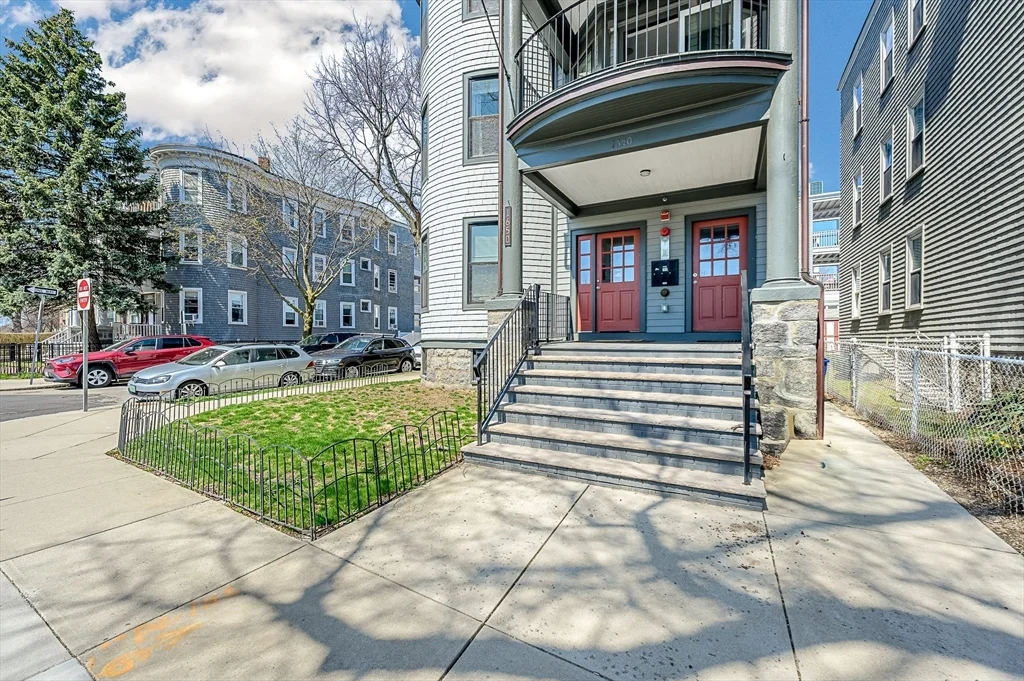 5 bed, 3 bath apartment for rent at 1650 Columbia Rd Unit 1, South Boston — photo 1 of 24