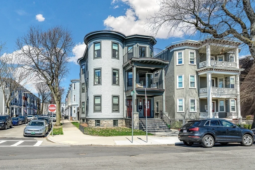 5 bed, 3 bath apartment for rent at 1650 Columbia Rd Unit 1, South Boston — photo 7 of 24