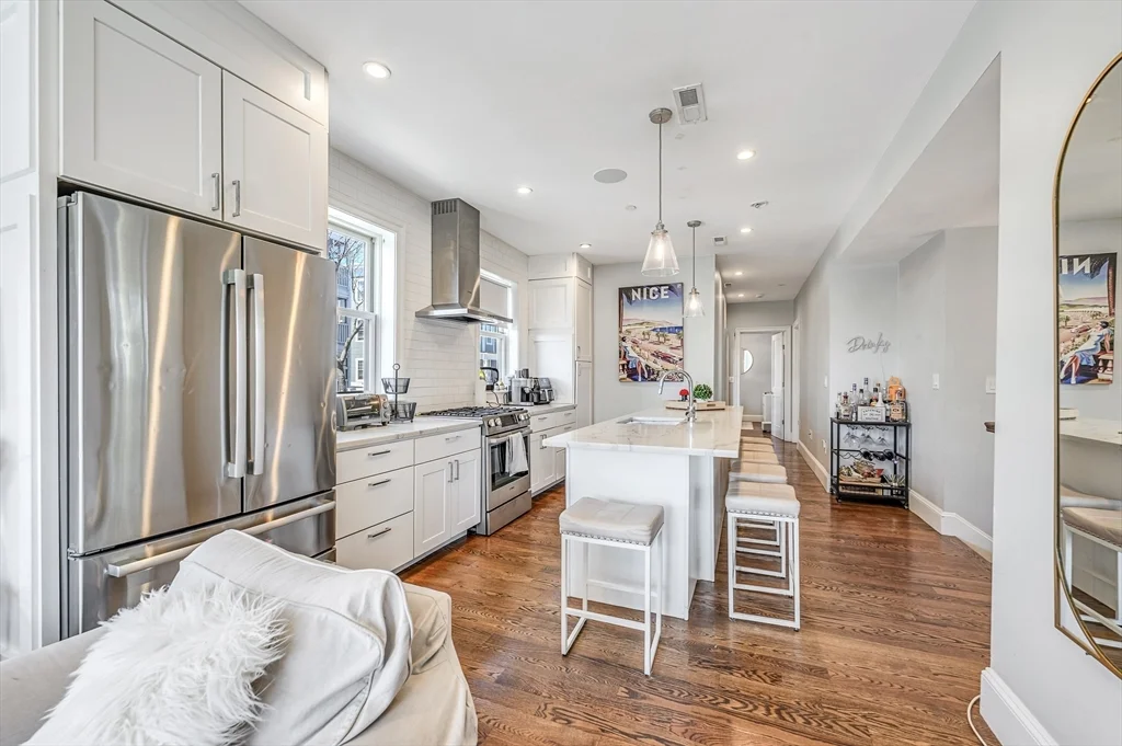 5 bed, 3 bath apartment for rent at 1650 Columbia Rd Unit 1, South Boston — photo 4 of 24