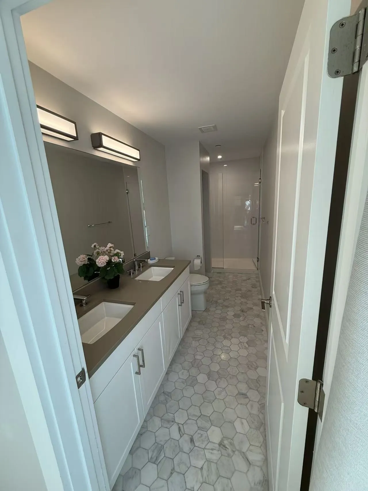 2 bed, 2 bath apartment for rent at 1650 Commonwealth Ave Unit 203, Brighton — photo 9 of 13