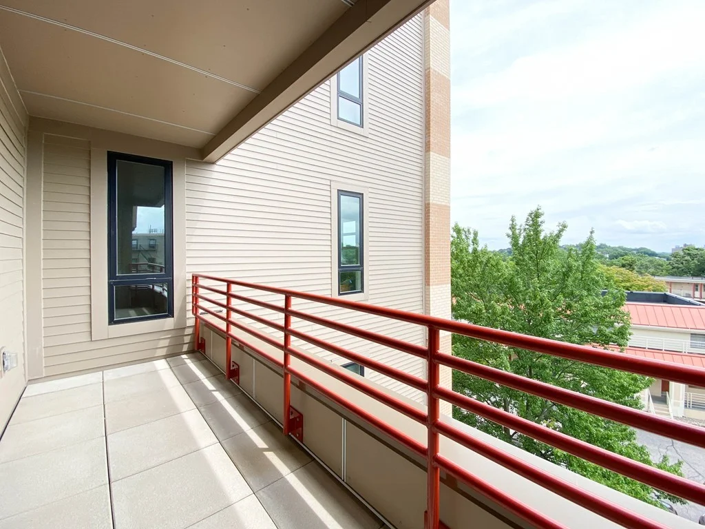 2 bed, 2 bath apartment for rent at 1650 Commonwealth Ave Unit 404, Brighton — photo 4 of 34