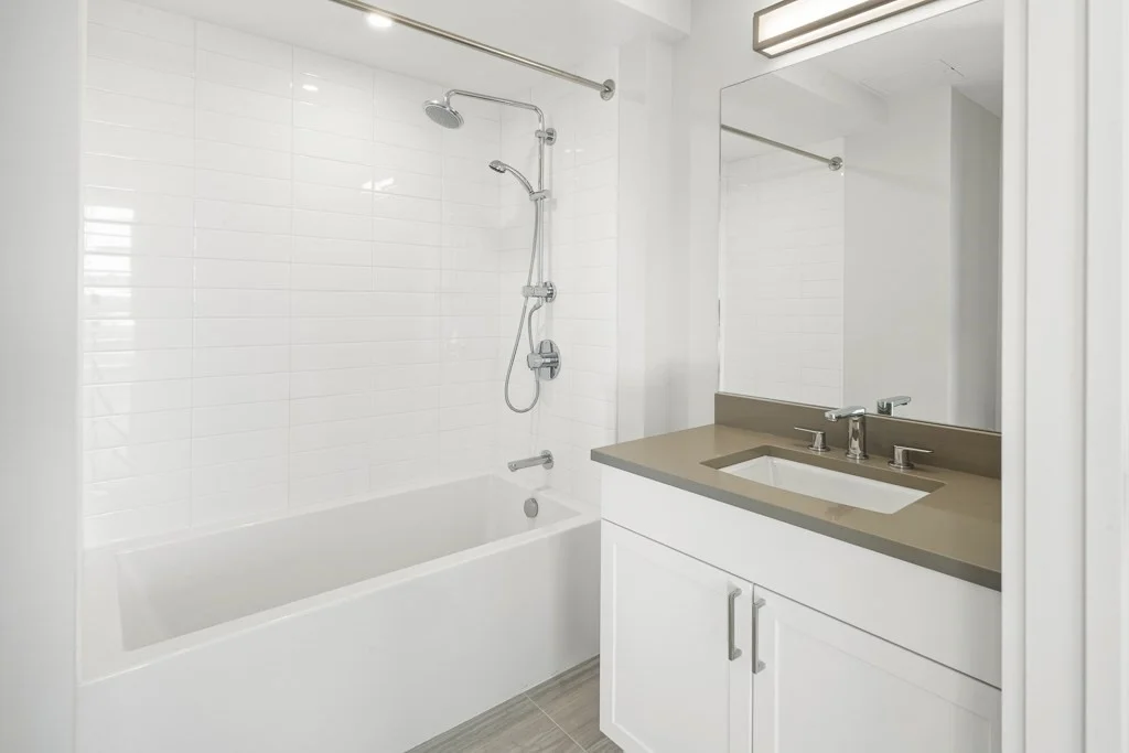 3 bed, 2 bath apartment for rent at 1650 Commonwealth Ave Unit 606, Brighton — photo 14 of 23