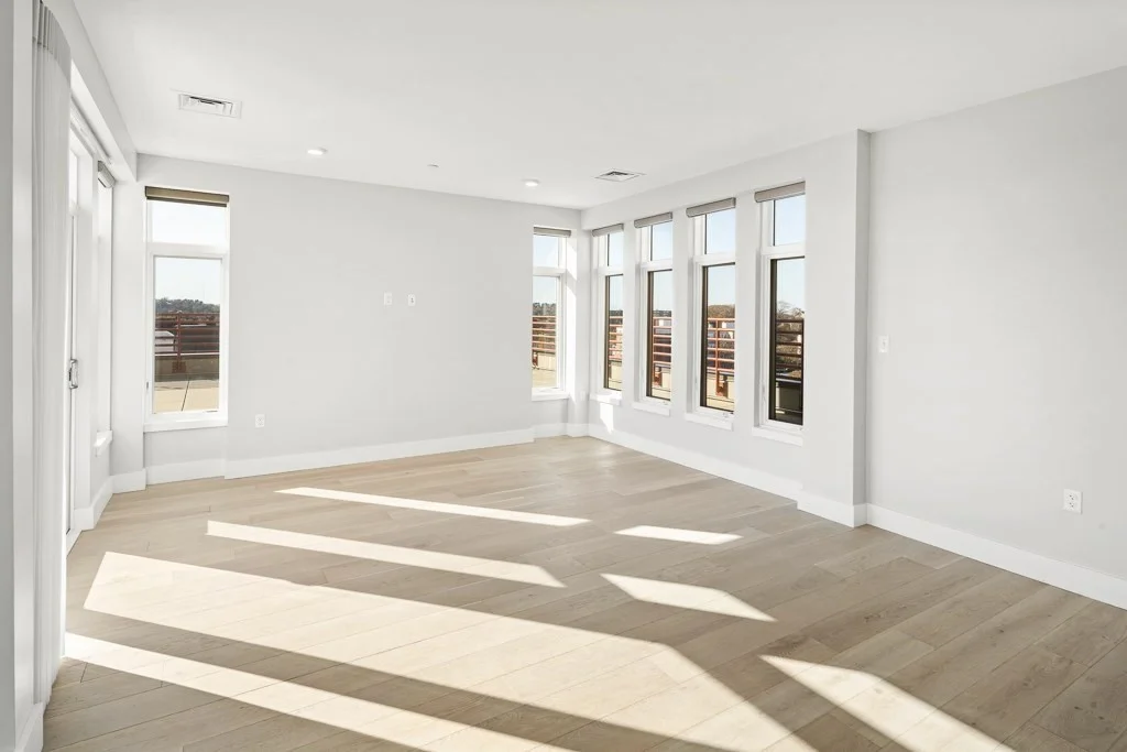 3 bed, 2 bath apartment for rent at 1650 Commonwealth Ave Unit 606, Brighton — photo 3 of 23