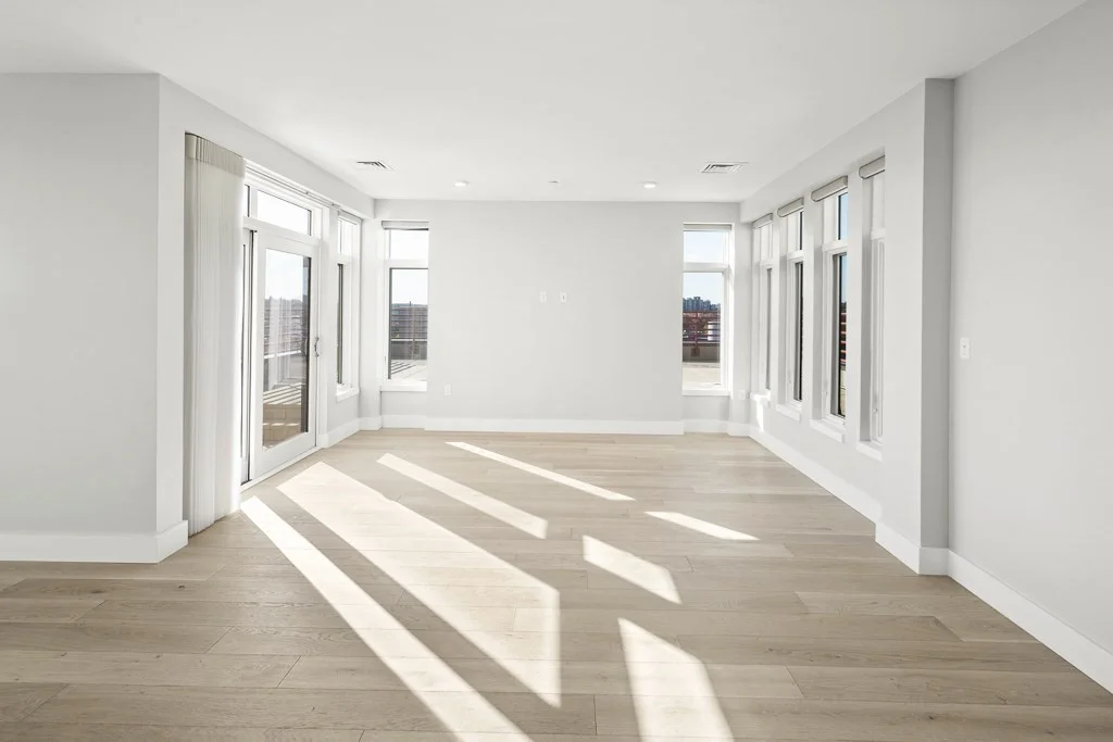 3 bed, 2 bath apartment for rent at 1650 Commonwealth Ave Unit 606, Brighton — photo 4 of 23