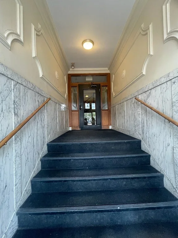4 bed, 1 bath apartment for rent at 1653 Commonwealth Ave Unit 3, Brighton — photo 13 of 16