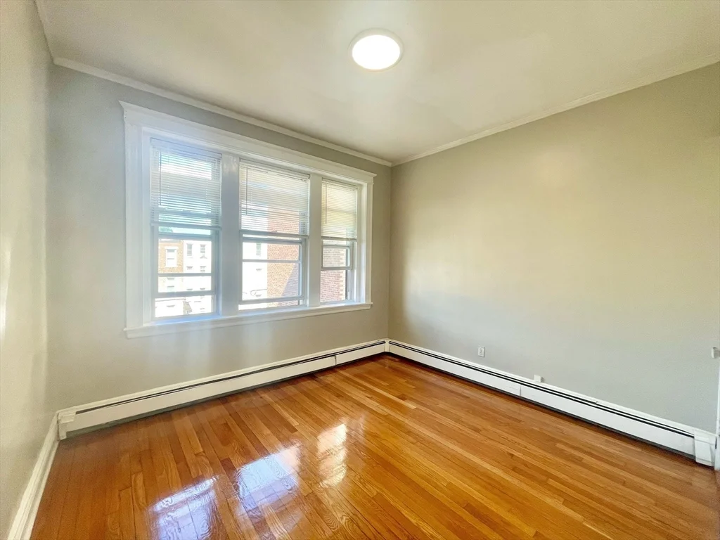 4 bed, 1 bath apartment for rent at 1653 Commonwealth Ave Unit 3, Brighton — photo 10 of 16