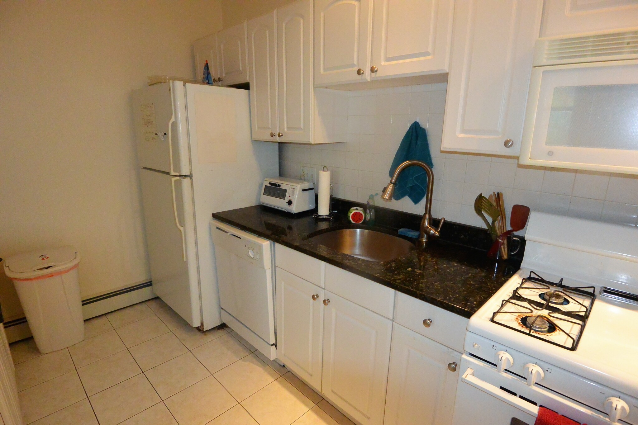 4 bed, 1.5 bath apartment for rent at 1653 Commonwealth Ave Unit 4, Brighton — photo 18 of 18