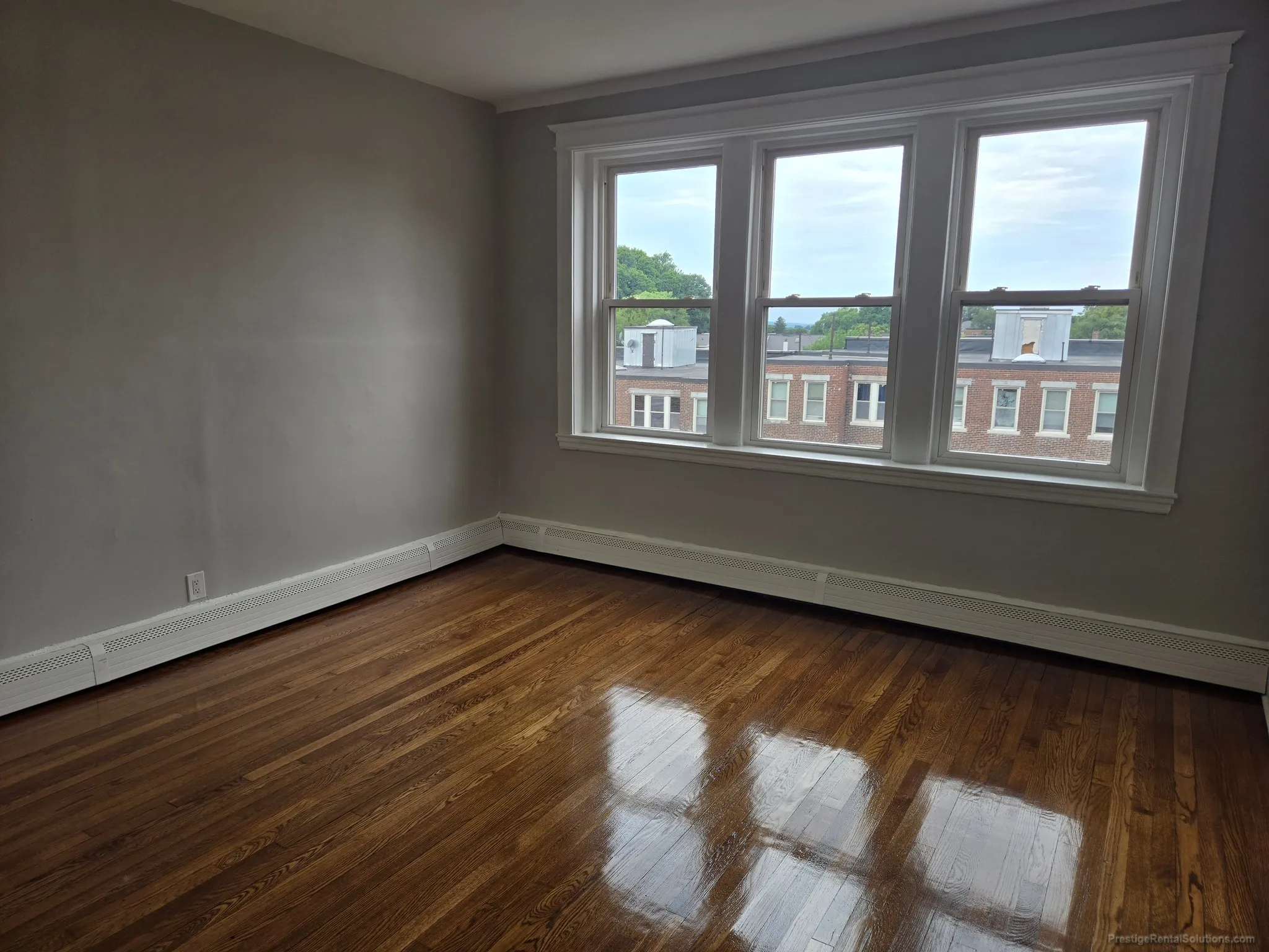 3 bed, 1 bath apartment for rent at 1653 Commonwealth Ave Unit 5, Brighton — photo 9 of 15