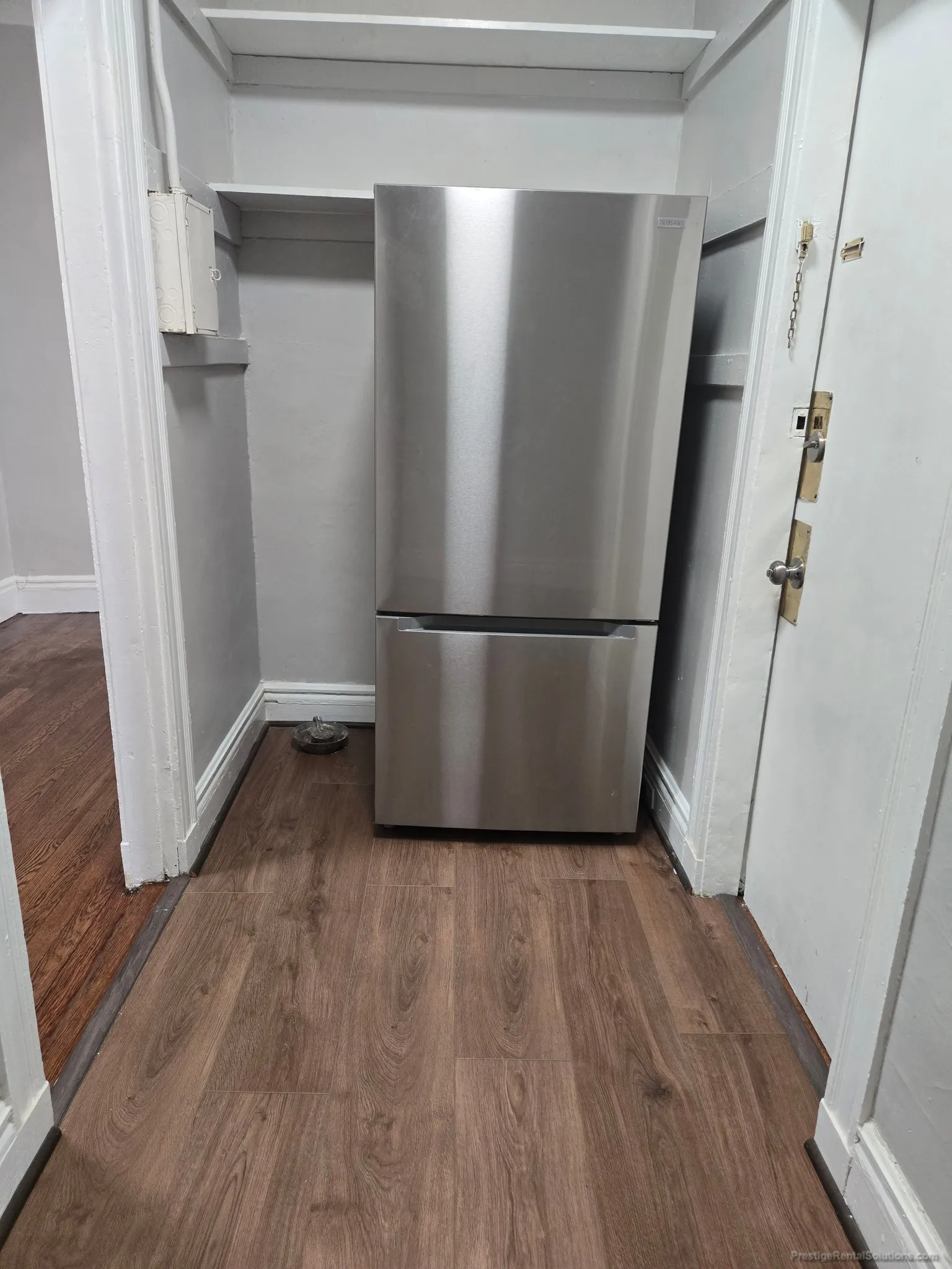 3 bed, 1 bath apartment for rent at 1653 Commonwealth Ave Unit 5, Brighton — photo 8 of 15