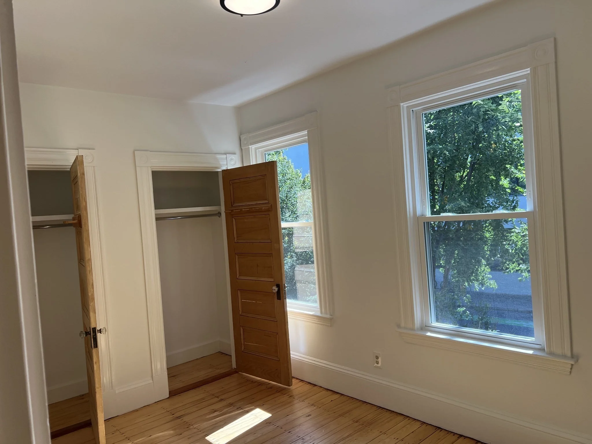 4 bed, 2 bath apartment for rent at 1657 Cambridge St Unit 2, Mid Cambridge — photo 7 of 17
